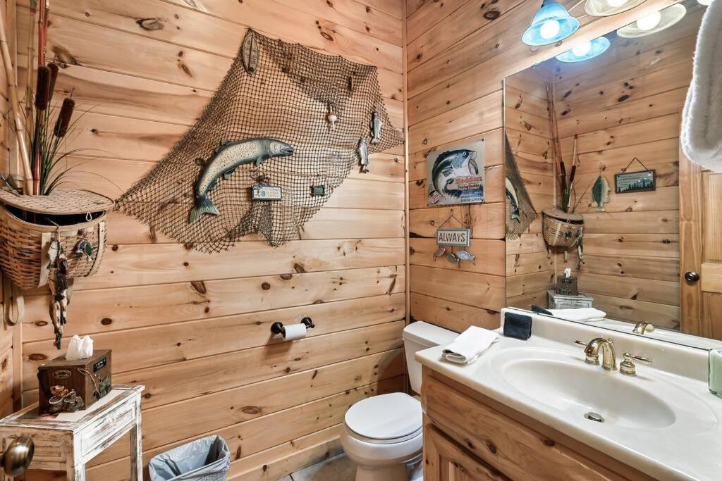 Spectacular Mtns Views With Private Hot Tub With Pool Table And Private Pond Villa Sevierville Kültér fotó