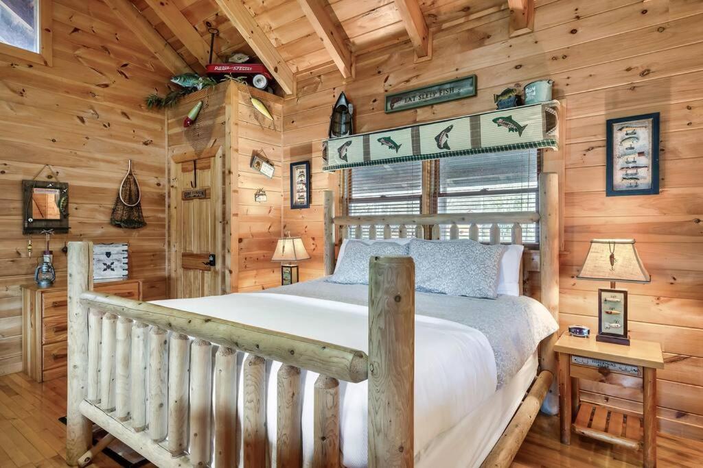Spectacular Mtns Views With Private Hot Tub With Pool Table And Private Pond Villa Sevierville Kültér fotó