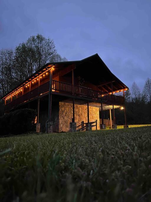 Spectacular Mtns Views With Private Hot Tub With Pool Table And Private Pond Villa Sevierville Kültér fotó