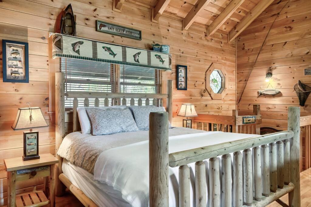Spectacular Mtns Views With Private Hot Tub With Pool Table And Private Pond Villa Sevierville Kültér fotó