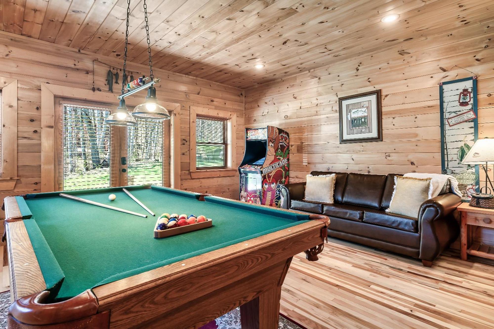 Spectacular Mtns Views With Private Hot Tub With Pool Table And Private Pond Villa Sevierville Kültér fotó