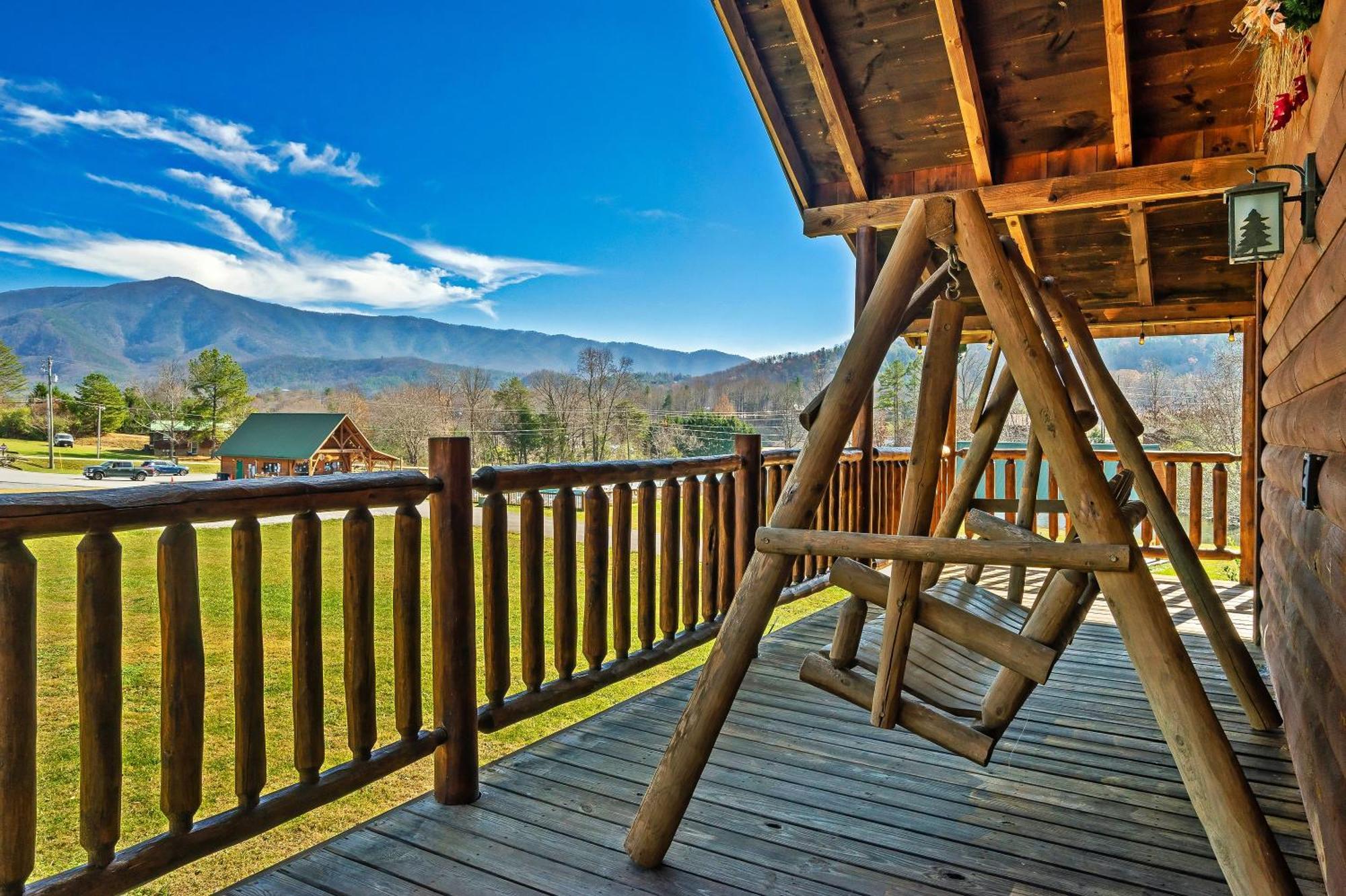 Spectacular Mtns Views With Private Hot Tub With Pool Table And Private Pond Villa Sevierville Kültér fotó